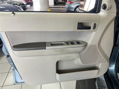 2012 Ford Escape XLT   - Photo 18 - Hamilton, OH 45015