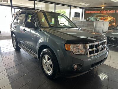 2012 Ford Escape XLT   - Photo 4 - Hamilton, OH 45015