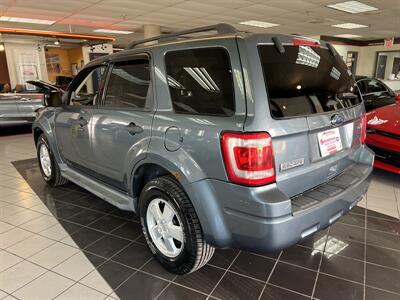 2012 Ford Escape XLT   - Photo 8 - Hamilton, OH 45015