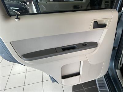 2012 Ford Escape XLT   - Photo 20 - Hamilton, OH 45015