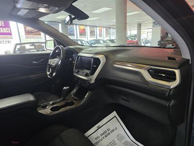 2017 GMC Acadia SLE-2 4DR SUV   - Photo 12 - Hamilton, OH 45015
