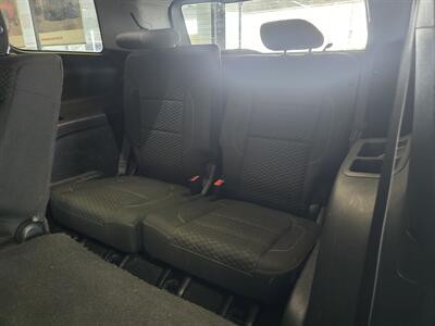 2017 GMC Acadia SLE-2 4DR SUV   - Photo 8 - Hamilton, OH 45015