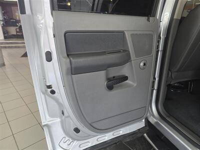 2007 Dodge Ram 1500 Laramie   - Photo 9 - Hamilton, OH 45015