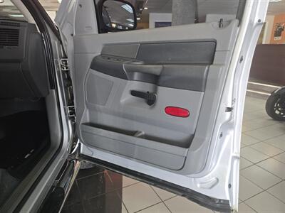 2007 Dodge Ram 1500 Laramie   - Photo 11 - Hamilton, OH 45015