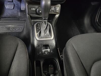 2023 Jeep Renegade Latitude 4DR SUV 4X4   - Photo 17 - Hamilton, OH 45015