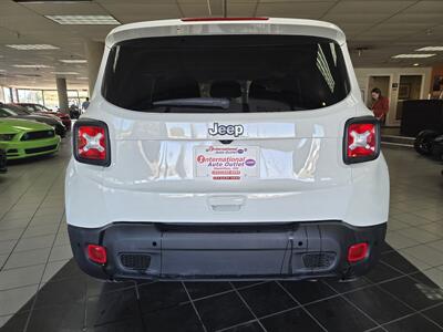 2023 Jeep Renegade Latitude 4DR SUV 4X4   - Photo 5 - Hamilton, OH 45015