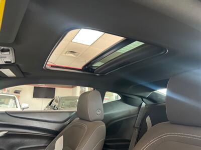 2018 Chevrolet Camaro LT 2DR COUPE   - Photo 19 - Hamilton, OH 45015