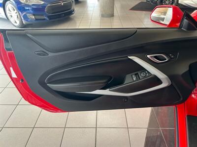 2018 Chevrolet Camaro LT 2DR COUPE   - Photo 21 - Hamilton, OH 45015