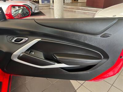 2018 Chevrolet Camaro LT 2DR COUPE   - Photo 25 - Hamilton, OH 45015