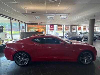 2018 Chevrolet Camaro LT 2DR COUPE   - Photo 5 - Hamilton, OH 45015