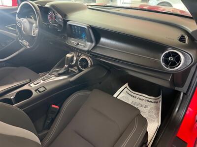 2018 Chevrolet Camaro LT 2DR COUPE   - Photo 24 - Hamilton, OH 45015