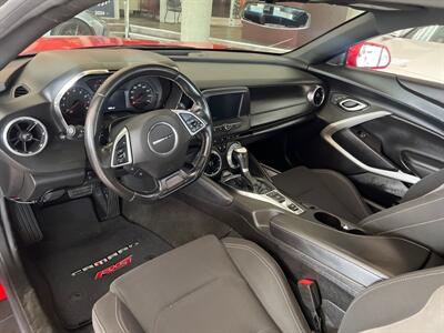 2018 Chevrolet Camaro LT 2DR COUPE   - Photo 11 - Hamilton, OH 45015