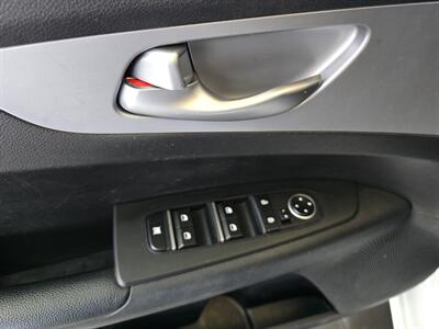 2023 Kia Forte LXS 4DR SEDAN - Photo 17 - Hamilton, OH 45015