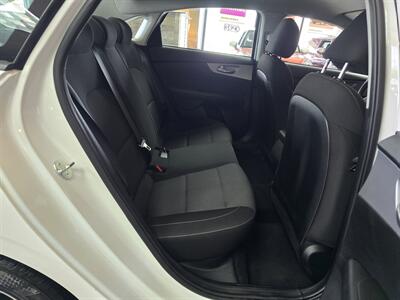 2023 Kia Forte LXS 4DR SEDAN - Photo 16 - Hamilton, OH 45015
