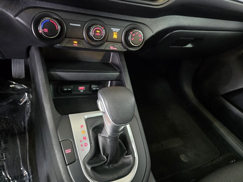 2023 Kia Forte LXS 4DR SEDAN - Photo 20 - Hamilton, OH 45015