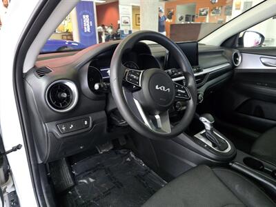 2023 Kia Forte LXS 4DR SEDAN - Photo 8 - Hamilton, OH 45015