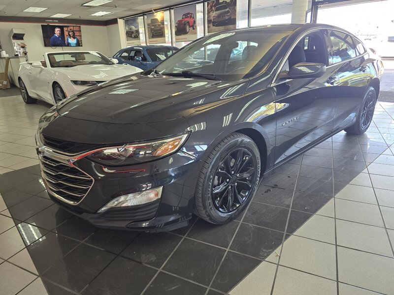 2023 Chevrolet Malibu LT 4DR SEDAN - Photo 1 - Hamilton, OH 45015