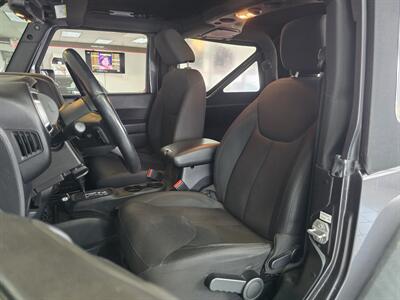 2016 Jeep Wrangler Sport 4DR SUV 4X4   - Photo 9 - Hamilton, OH 45015