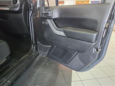 2016 Jeep Wrangler Sport 4DR SUV 4X4   - Photo 14 - Hamilton, OH 45015