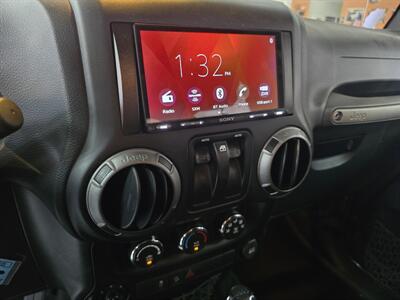 2016 Jeep Wrangler Sport 4DR SUV 4X4   - Photo 18 - Hamilton, OH 45015