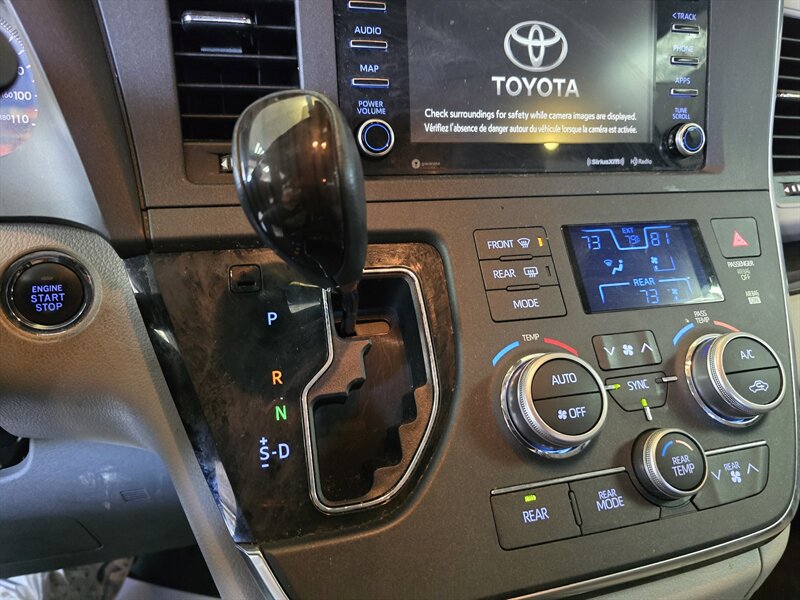 2019 Toyota Sienna XLE 7-Passenger 4DR MINI-VAN - Photo 24 - Hamilton, OH 45015