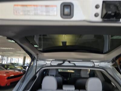 2019 Toyota Sienna XLE 7-Passenger 4DR MINI-VAN - Photo 34 - Hamilton, OH 45015