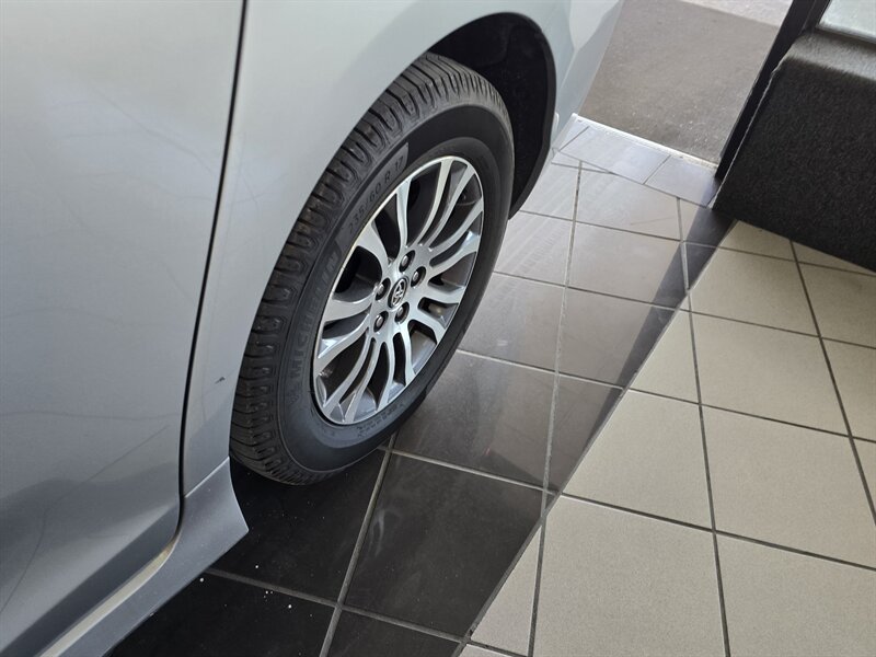 2019 Toyota Sienna XLE 7-Passenger 4DR MINI-VAN - Photo 36 - Hamilton, OH 45015