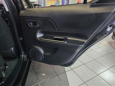 2016 Toyota Prius c Two 4DR HATCHBACK   - Photo 16 - Hamilton, OH 45015