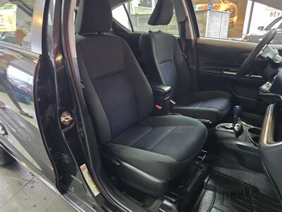 2016 Toyota Prius c Two 4DR HATCHBACK   - Photo 15 - Hamilton, OH 45015