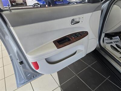2008 Buick LaCrosse CX 4DR SEDAN   - Photo 8 - Hamilton, OH 45015