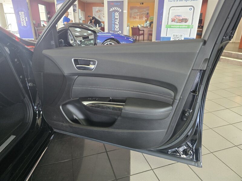 2019 Acura TLX SH-AWD V6 w/Tech - Photo 13 - Hamilton, OH 45015