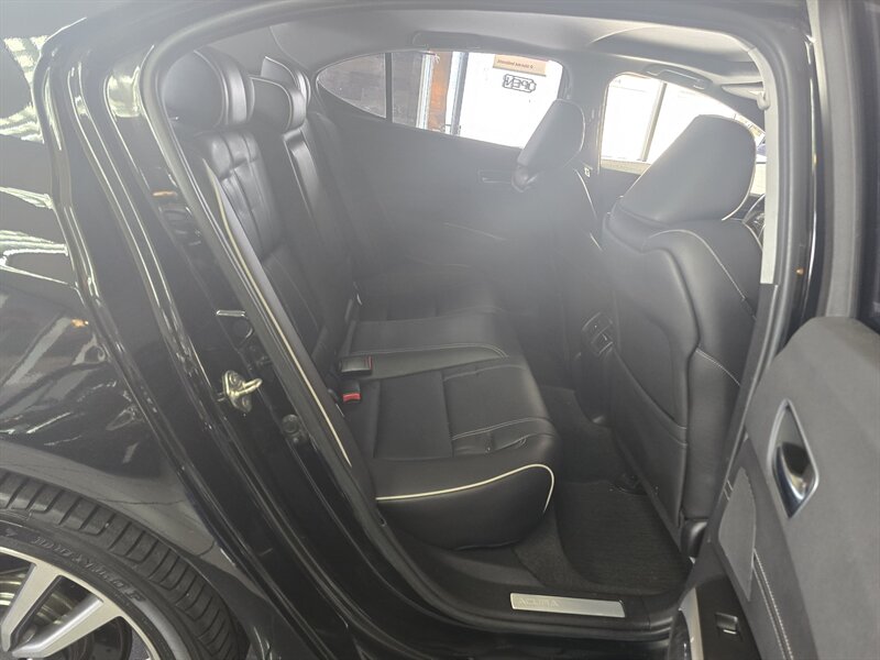 2019 Acura TLX SH-AWD V6 w/Tech - Photo 17 - Hamilton, OH 45015