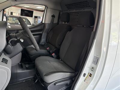 2015 Nissan NV200 S   - Photo 10 - Hamilton, OH 45015