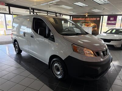 2015 Nissan NV200 S   - Photo 4 - Hamilton, OH 45015
