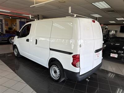 2015 Nissan NV200 S   - Photo 8 - Hamilton, OH 45015