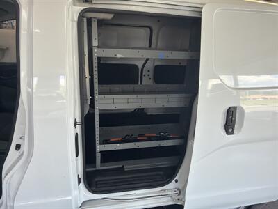 2015 Nissan NV200 S   - Photo 22 - Hamilton, OH 45015