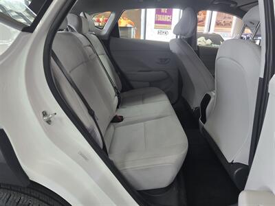 2024 Hyundai KONA SE 4DR SUV AWD - Photo 15 - Hamilton, OH 45015