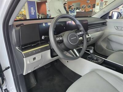 2024 Hyundai KONA SE 4DR SUV AWD - Photo 6 - Hamilton, OH 45015