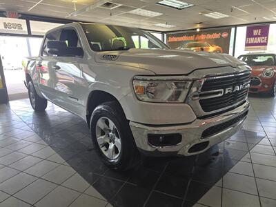 2021 RAM 1500 Big Horn/CREW CAB/4X4   - Photo 3 - Hamilton, OH 45015