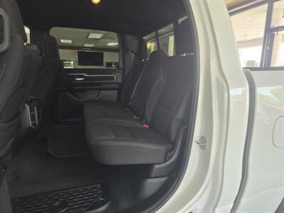 2021 RAM 1500 Big Horn/CREW CAB/4X4   - Photo 12 - Hamilton, OH 45015