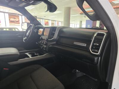 2021 RAM 1500 Big Horn/CREW CAB/4X4   - Photo 13 - Hamilton, OH 45015