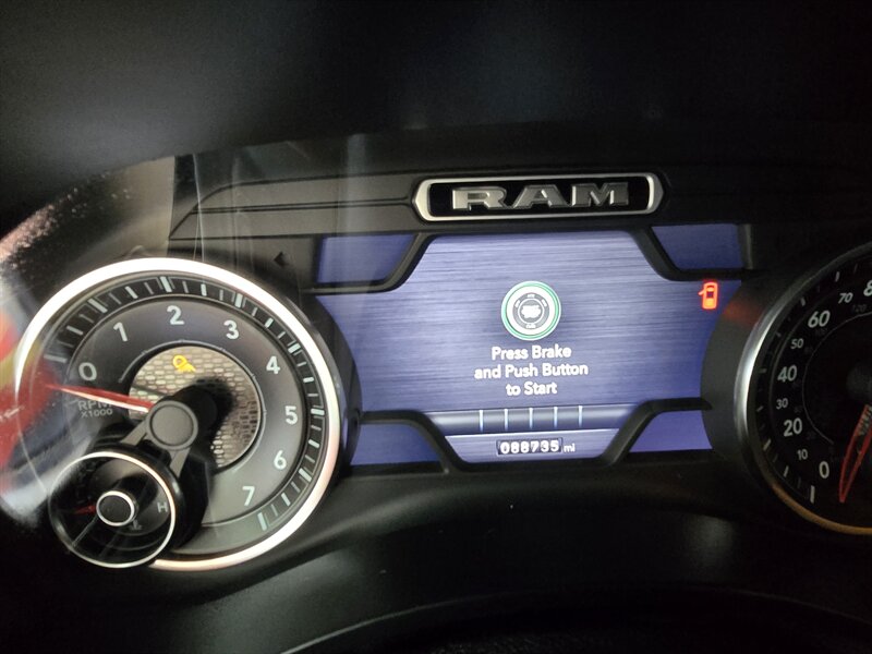 2019 RAM 1500 Big Horn/CREW CAB/HEMI/4X4 - Photo 30 - Hamilton, OH 45015