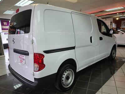 2021 Nissan NV S D4R CARGO MINI-VAN   - Photo 5 - Hamilton, OH 45015