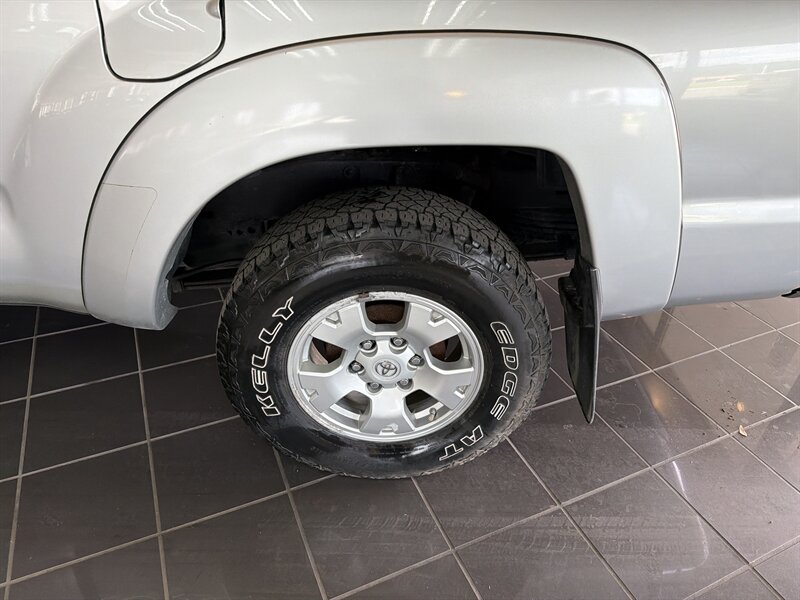 2013 Toyota Tacoma Base 4DR ACCESS CAB - Photo 27 - Hamilton, OH 45015