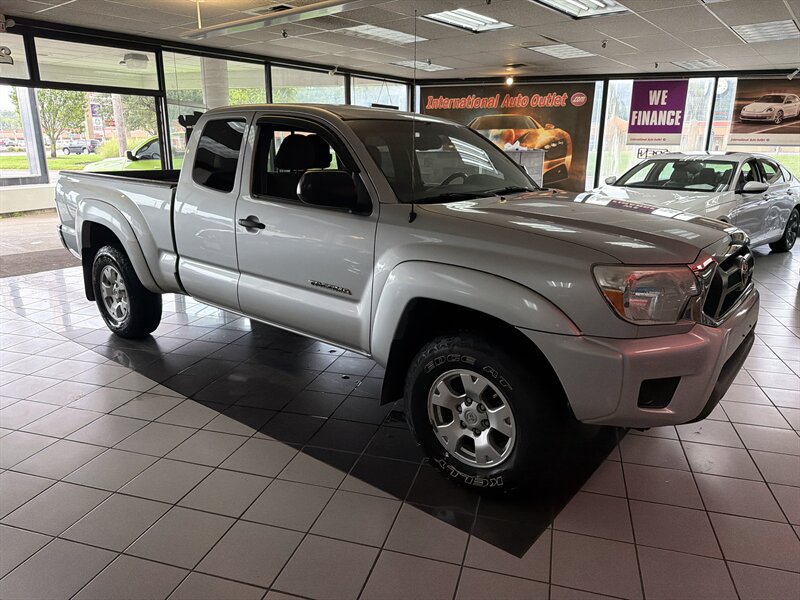 2013 Toyota Tacoma Base 4DR ACCESS CAB - Photo 4 - Hamilton, OH 45015