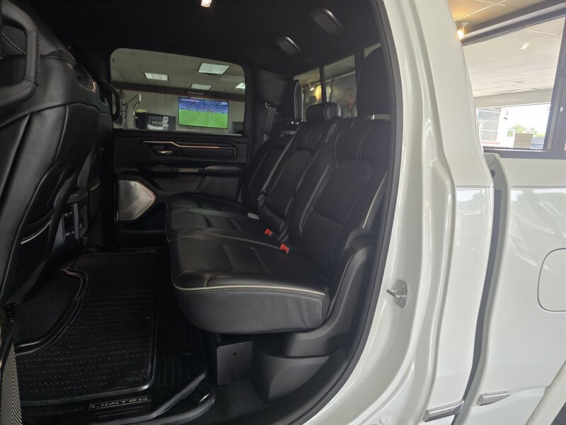 2019 RAM 1500 Limited 4dr CREW CAB 4X4/HEMI - Photo 18 - Hamilton, OH 45015