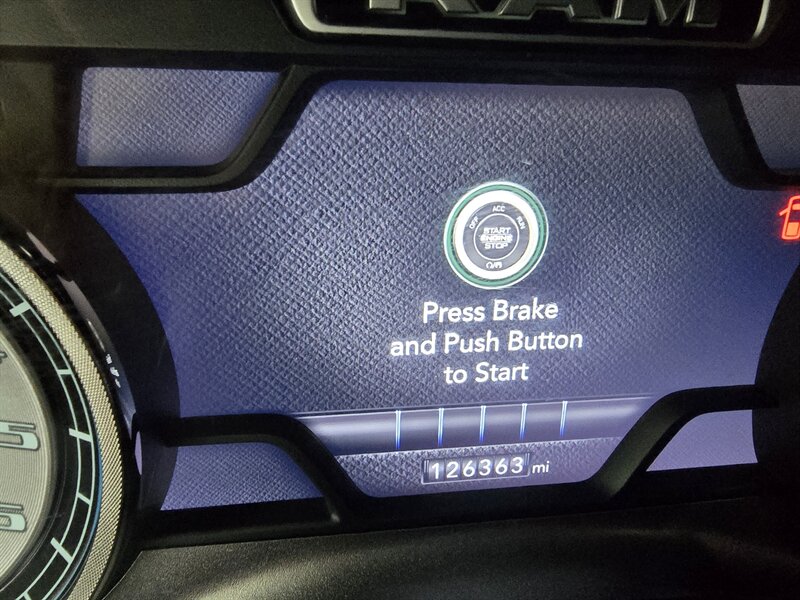 2019 RAM 1500 Limited 4dr CREW CAB 4X4/HEMI - Photo 9 - Hamilton, OH 45015