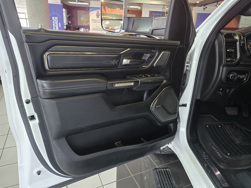 2019 RAM 1500 Limited 4dr CREW CAB 4X4/HEMI - Photo 13 - Hamilton, OH 45015