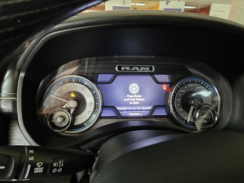 2019 RAM 1500 Limited 4dr CREW CAB 4X4/HEMI - Photo 8 - Hamilton, OH 45015