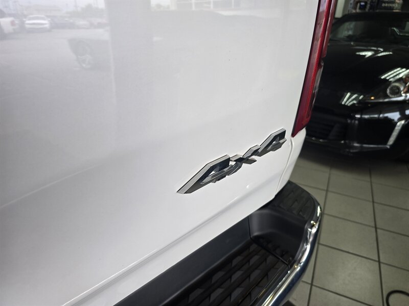 2019 RAM 1500 Limited 4dr CREW CAB 4X4/HEMI - Photo 36 - Hamilton, OH 45015